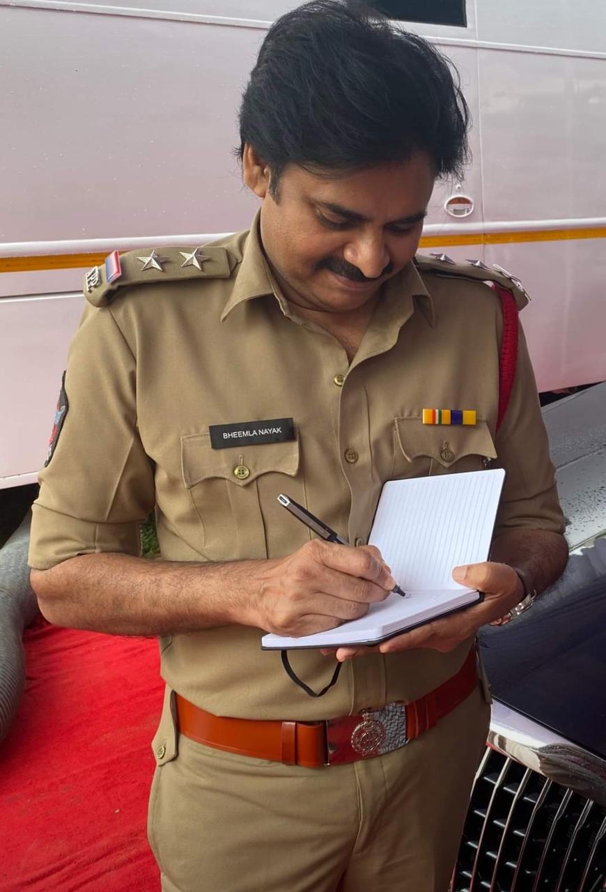 Pic Talk: Completely Shape Out Pawan Kalyan