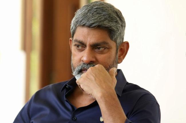 jagapathi-babu-balakrishna-fights-controversy