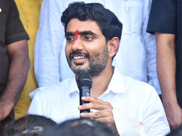 Ask Him To Pack His Bag: Lokesh Gets Claps!