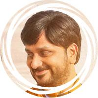 Avasarala Srinivas - Nootokka Jillala Andagadu Movie Review