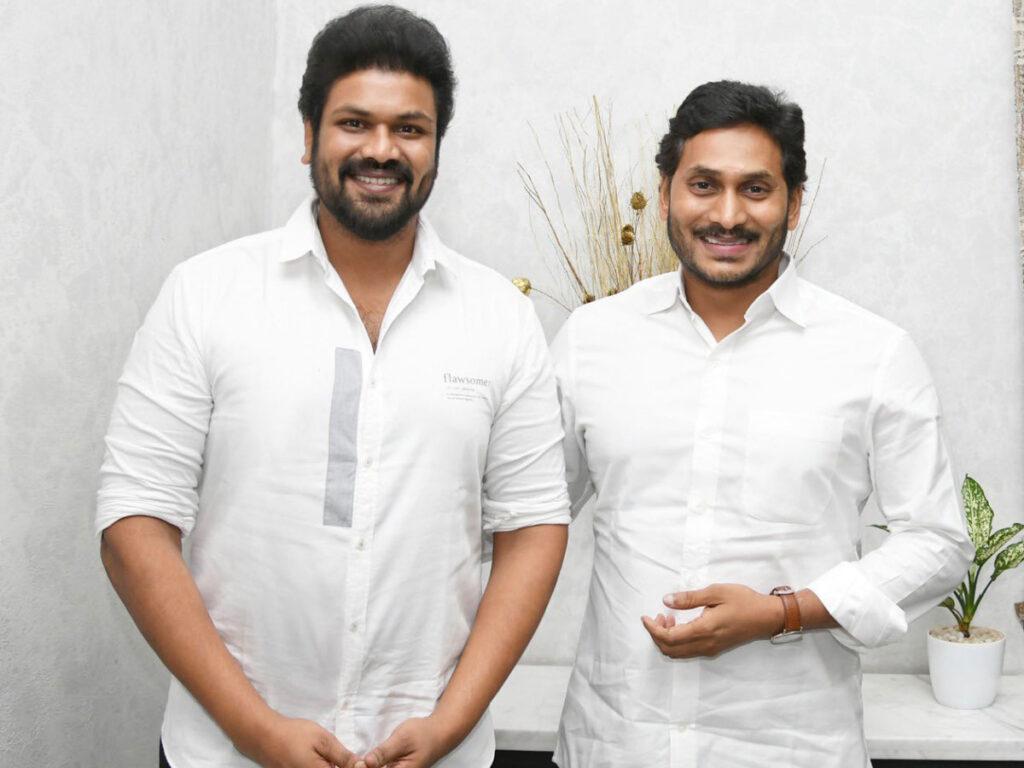 Manchu Manoj - YS Jagan
