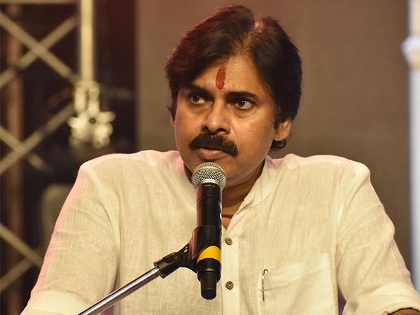 Pawan Kalyan Embarrassed Chiranjeevi
