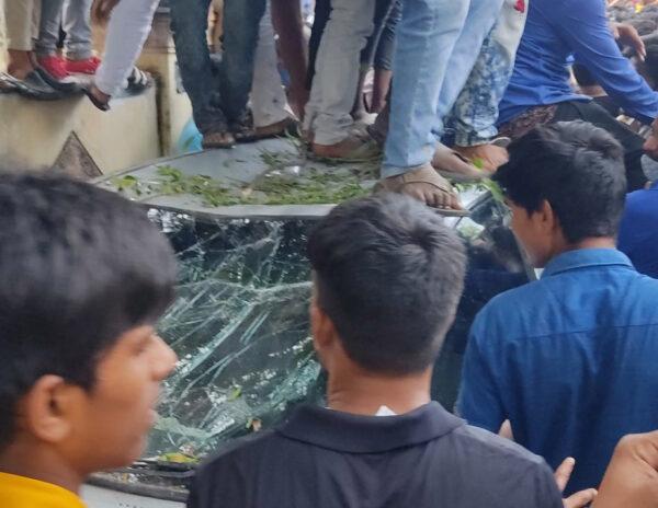 Viral Pic: This Indiscipline Is A Curse For Pawan Kalyan