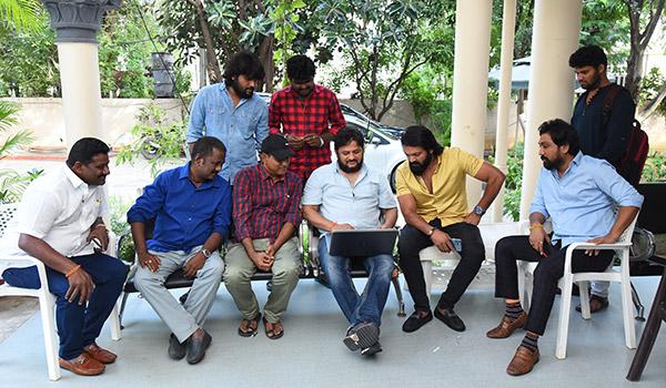 "Badmashgallaku Bumper offer" first look launched by Dir Surendar Reddy