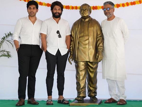 Allu Arjun Pays Tribute!