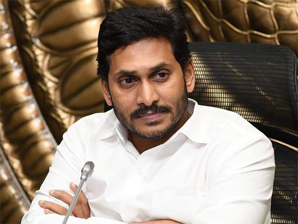 Jagan Changes Swamiji For 2024?