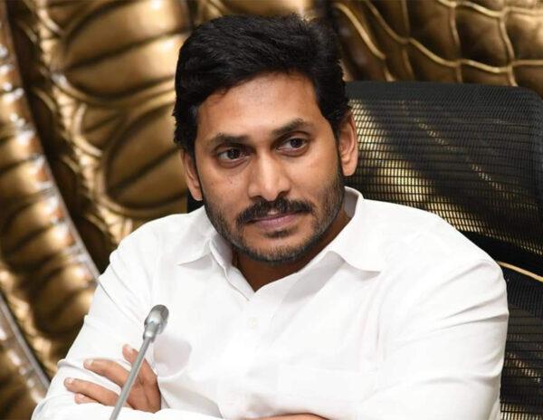 Jagan Changes Swamiji For 2024?