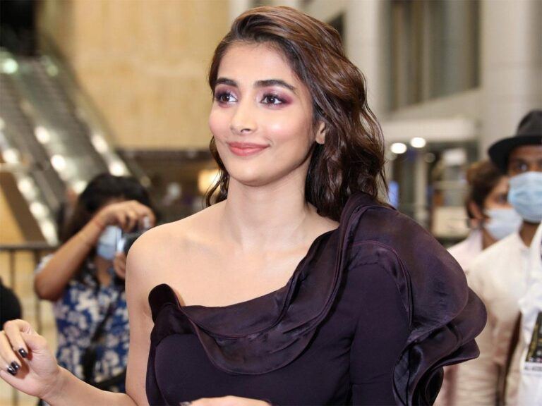 Pooja Hegde Completes Double Hattrick And Reveals The Secret