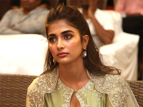 Pooja Hegde In Tears Reading That Message