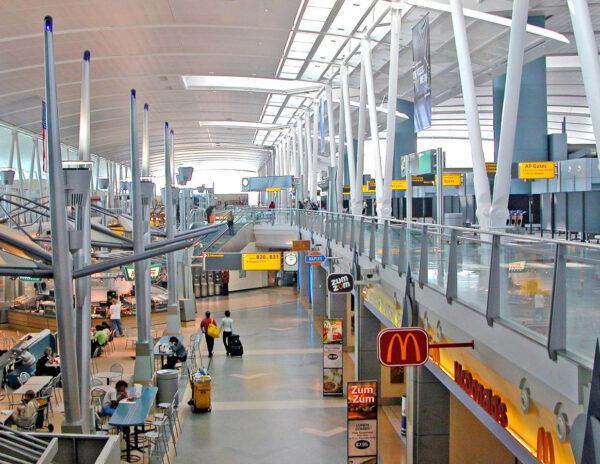 U.S.A Allows Indian Visitors