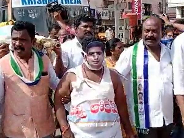Viral Video: Disgusting Is A Small Word For This Protest By YSRCP