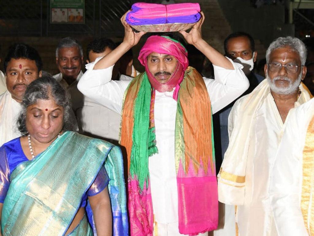 Viral Video: TTD Chairman Wife's Overaction In Tirumala