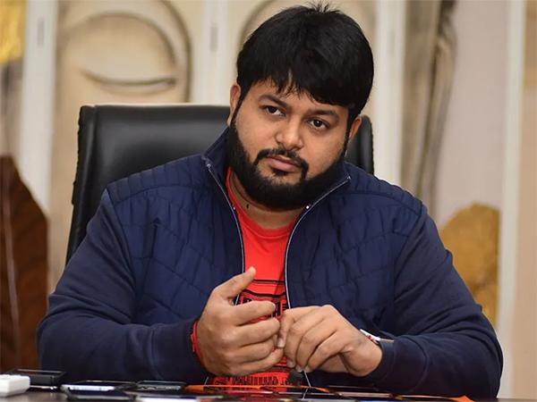 thaman composing first single for sarkaru vari paata