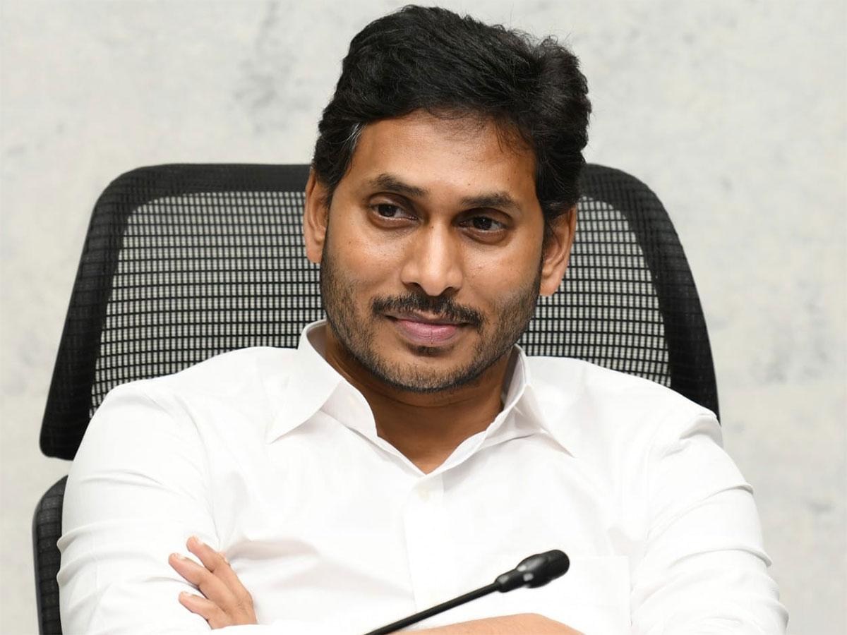 జగన్ 'డబుల్ గేమ్' ధమాకా!