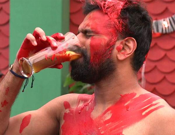 Bigg Boss: S5: E60: Super Heroes vs Super Villians