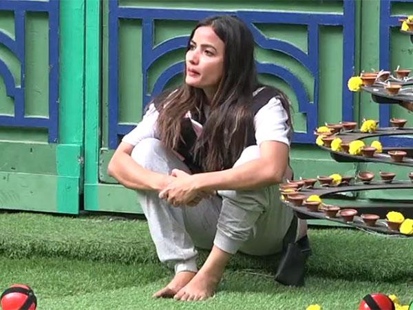Bigg Boss: S5: E62: 'Fake' Shanmukh targets Siri!