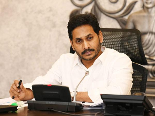 Center Serious On Jagan Government