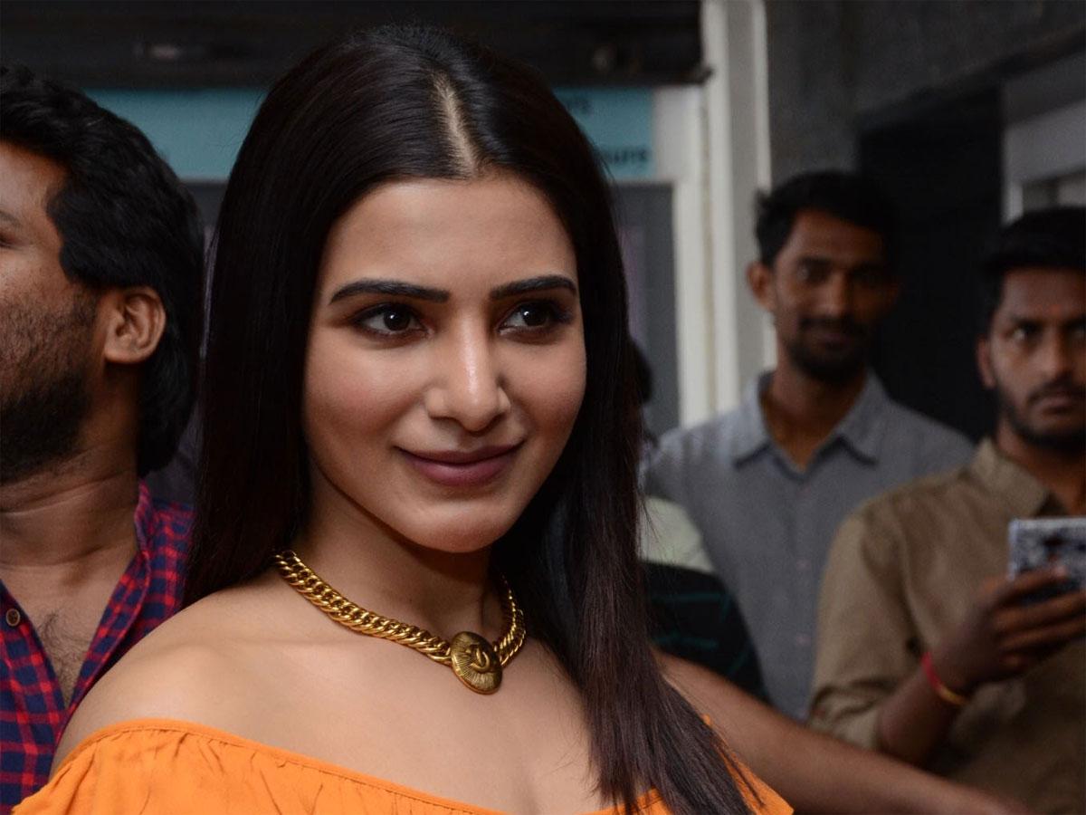 Samantha Looking For Female Directors