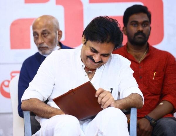 pawan kalyan tweets on amma vodi scheme