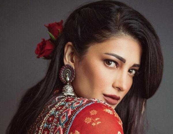  Shruti Haasan Becomes Costly For Balakrishna