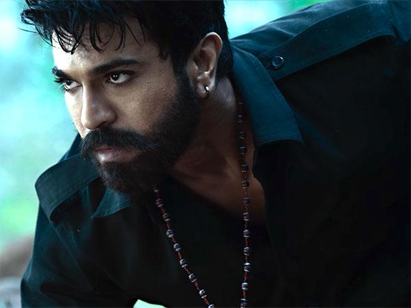 మహేష్ బాబు ఎక్కడా కనిపించట్లేదే!