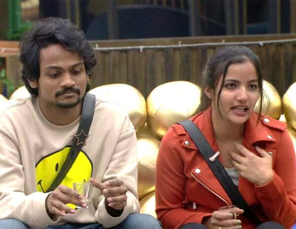 Bigg Boss: S5: E105: Roast on Siri-Shanmukh