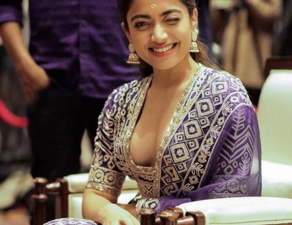 Rashmika Spicing Up Pushpa Pressmeets