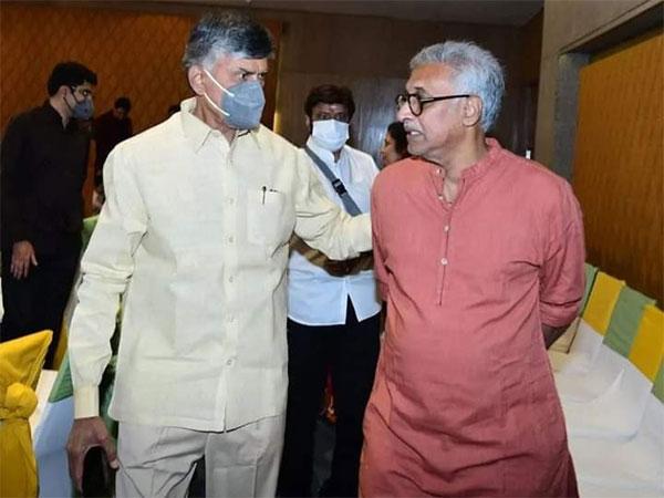 Surprise Pic: Chandrababu & Daggubati Venkateswarrao Unites