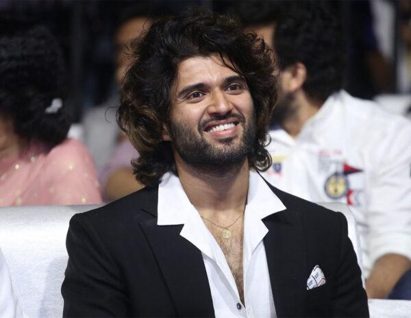 Vijay Deverakonda’s Surprise Splash For Sankranthi