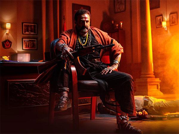 'అఖండ' ధియేటర్ల సీజ్... టాలీవుడ్ దిక్కెవరు..?