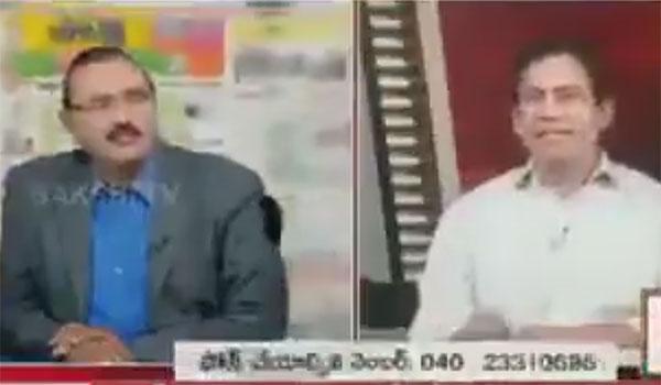 సాక్షిలో కూర్చునే ఏకిపారేసారుగా!