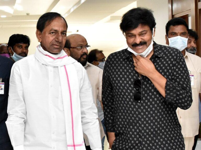 KCR _ Chiranjeevi