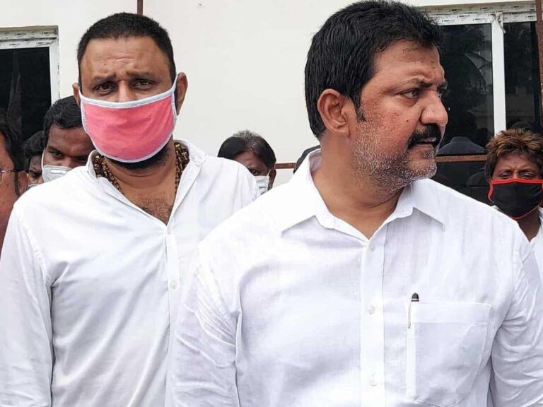 Kodali Nani Gudivada Casino- Vallabhaneni Vamsi