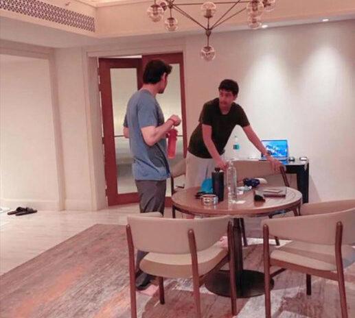 Pic Talk: Mahesh Babu & Son - What's Cooking?