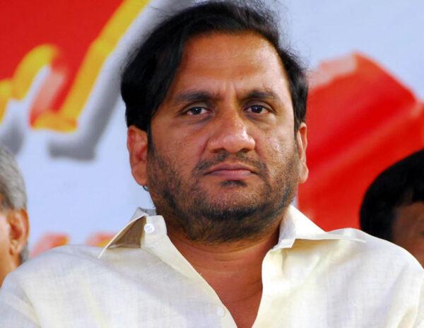 'Cinemavallu Balisikottukuntunnaru': YSRCP MLA 