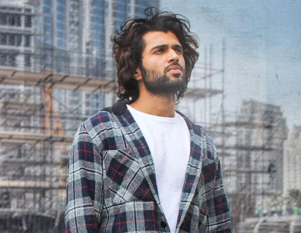 Vijay Deverakonda Replaces Mahesh Babu!