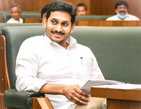 YS-Jagan-Mohan-Reddy Decision on 26 new districts
