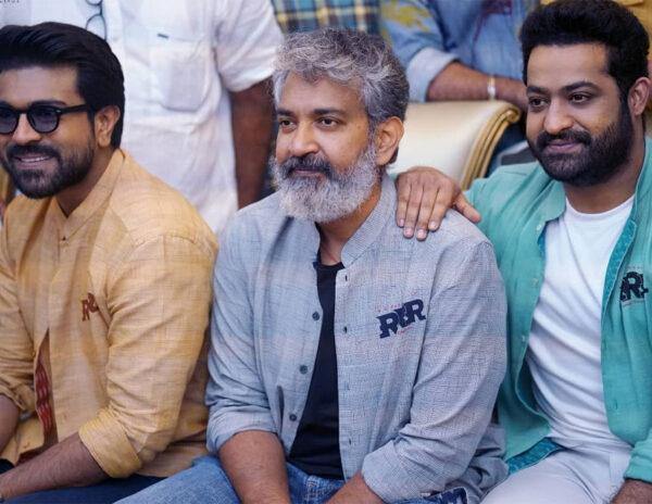 "ఆర్ఆర్ఆర్" వాయిదాల వెనుక రహస్యం!