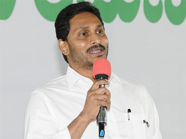 ఏపీలో "పేదరికం" అర్ధం మారిపోయిందిరయ్యో!