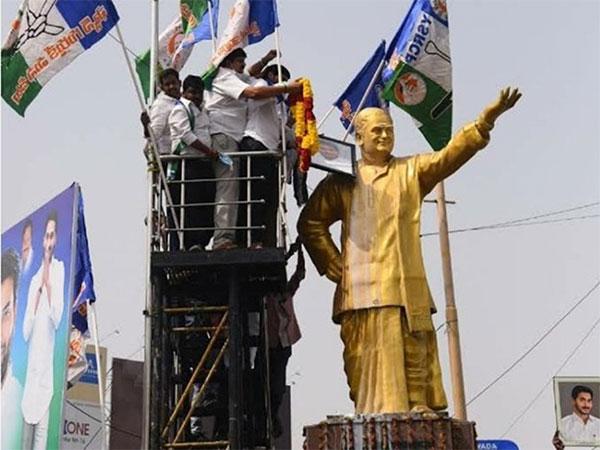 ysr out ntr in