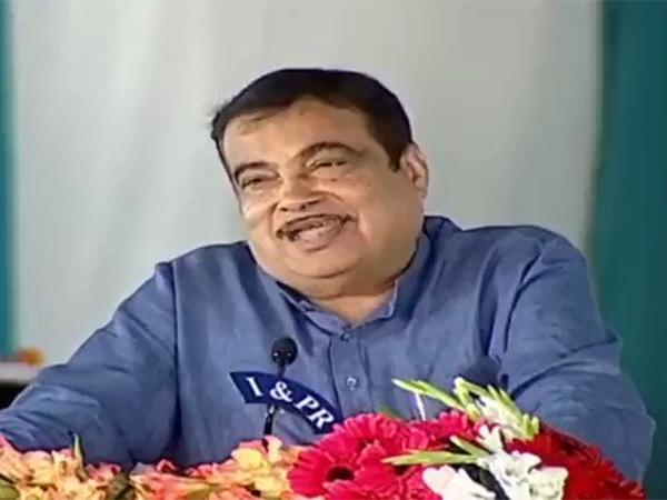 వైరల్ : కేంద్ర మంత్రికి ఆ మాత్రం తెలియదా?