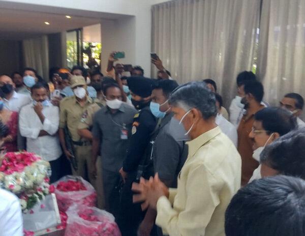 Gentleman Naidu Keeps Political Rivalry Aside