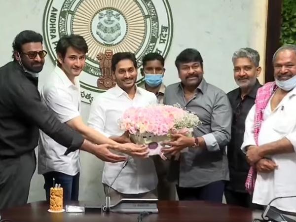 Jagan's Meeting: How Can Chiranjeevi Do This?