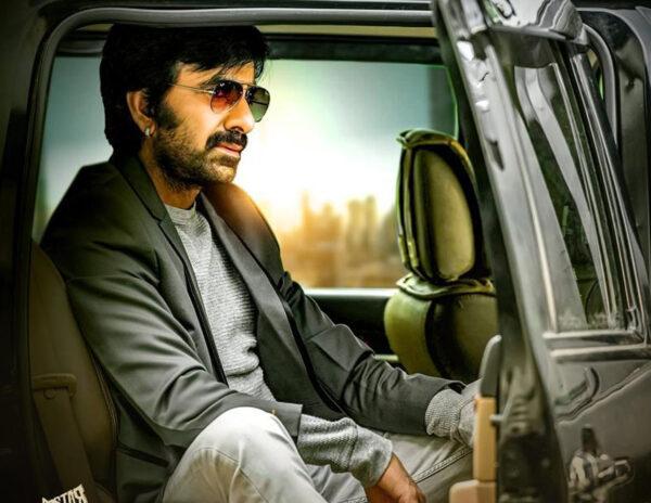 Khiladi movie public talk
