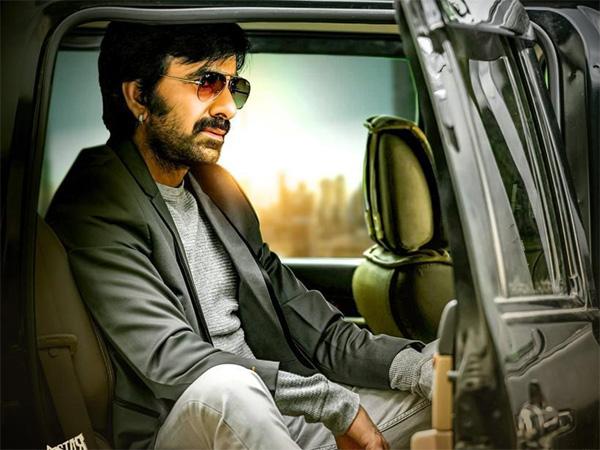 Khiladi movie public talk