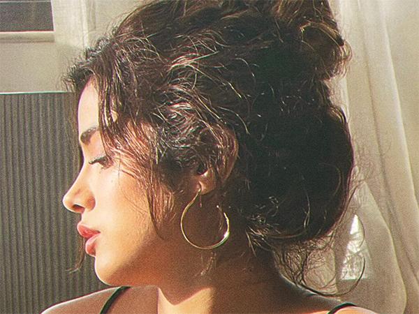 Pic Talk: Beautiful Curves Elevated By Sun-Kiss