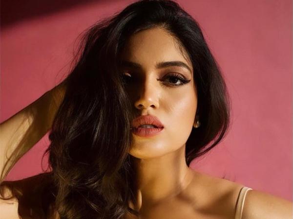 Pic Talk: Bhumi Shows Ample Cleavage