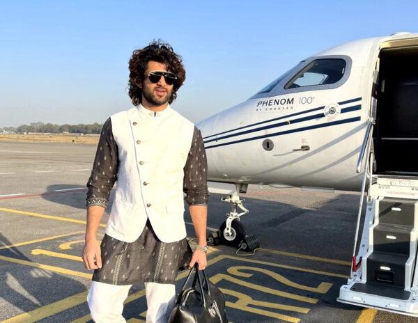 Showoff Star Vijay Deverakonda