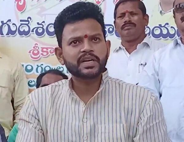 Ram mohan naidu comments on jagan chiranjeevi meeting