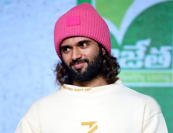 Back To Back Mistakes By Vijay Deverakonda?